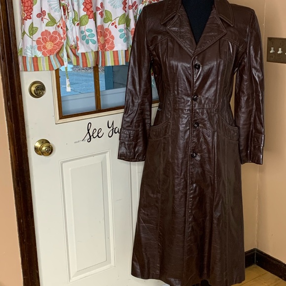 Jackets & Blazers - Vintage brown leather trench coat size 8 GUC